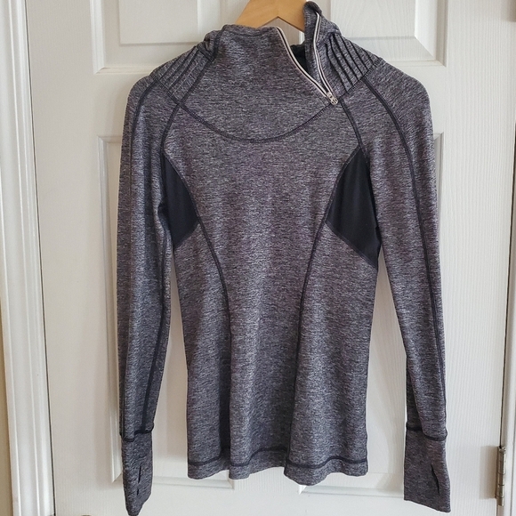 Lululemon Run: Back On Track Black & Gray Hoodie Pullover 4 - Picture 4 of 9
